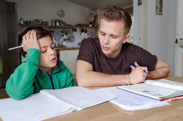 Huiswerk maken? Tips voor leerlingen én ouders