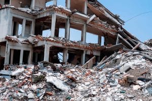 Verwoest gebouw na aardbeving in Marokko