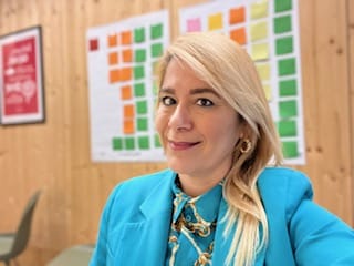 Leerkracht van de maand januari 2023: Evrim Uyar