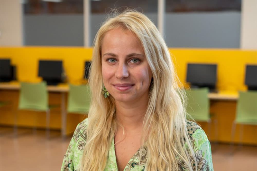 Portret van Docente Duits Canisia van Nieuwburg