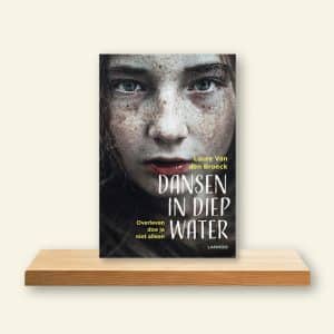 Omslag Dansen in diep water – Overleven doe je niet alleen