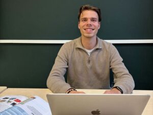 Docent van de maand Dex Vogel