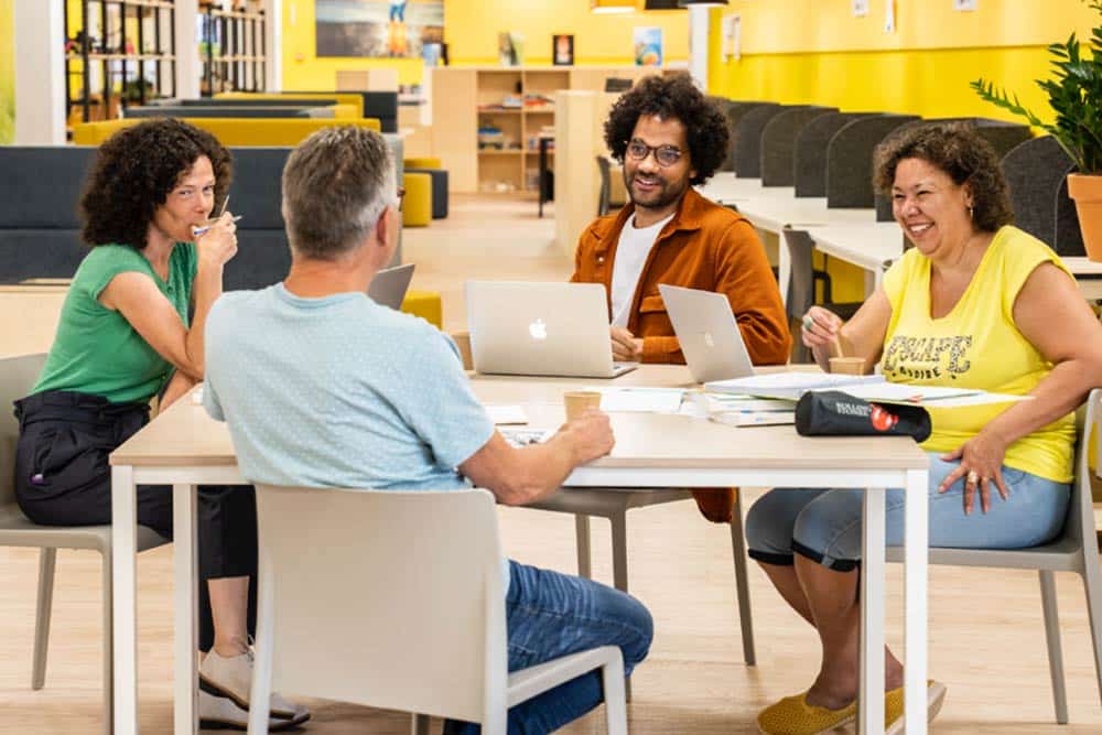 Docenten overleggen over rekenonderwerpen